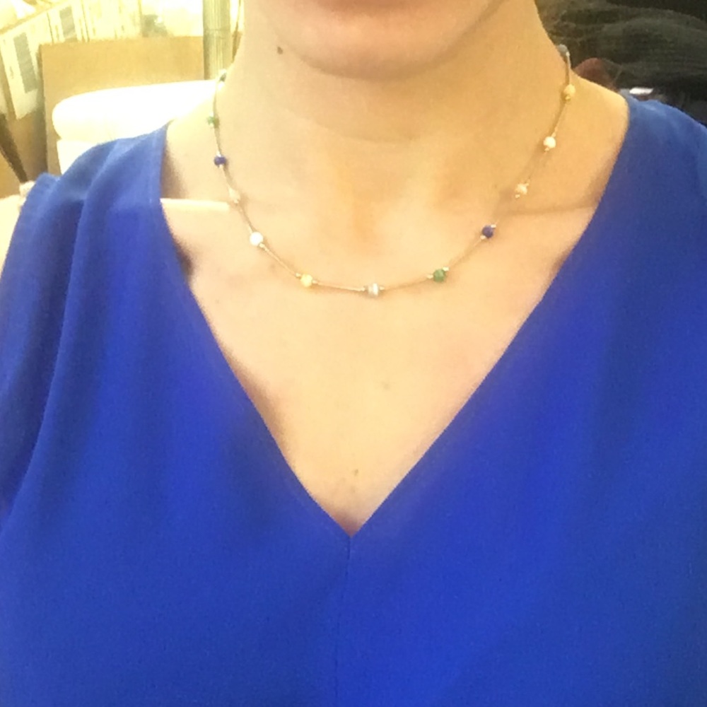 Color beaded necklace